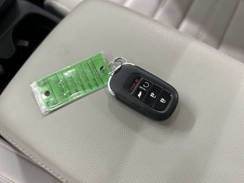 Used 2023 Honda CR-V EX-L image 12