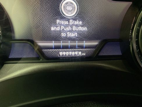 Used 2019 RAM 2500 Limited AWD/4WD image 17