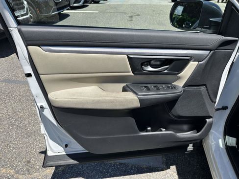 Used 2020 Honda CR-V LX image 13