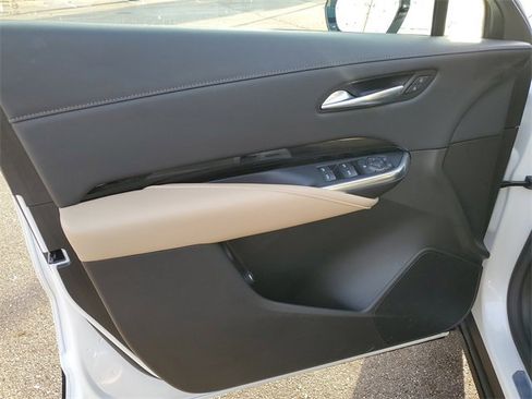 Certified 2024 Cadillac XT4 Luxury image 19