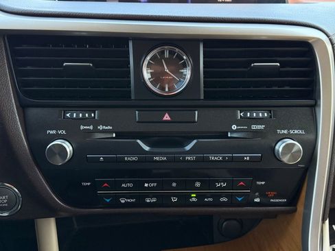 Used 2017 Lexus RX 350 AWD w/ Premium Package image 40