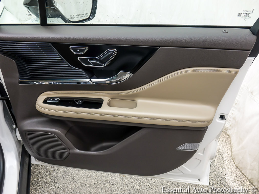 Used 2020 Lincoln Corsair AWD w/ Premium Package image 26