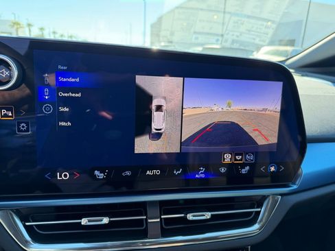 New 2026 Chevrolet Equinox EV LT image 27