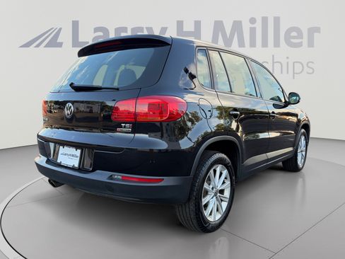 Used 2017 Volkswagen Tiguan Limited w/ Alloy Wheels Package AWD/4WD image 5