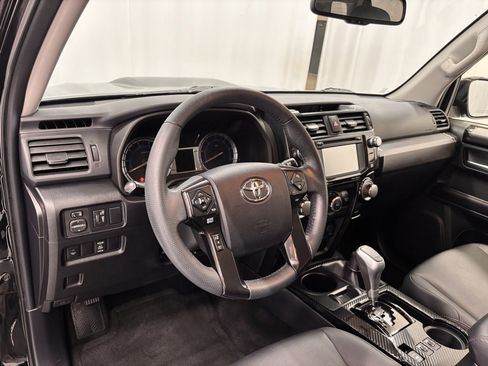 Used 2019 Toyota 4Runner TRD Off-Road Premium image 10