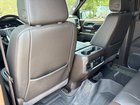 Used 2024 GMC Sierra 1500 Denali w/ Denali Reserve Package RWD image 31