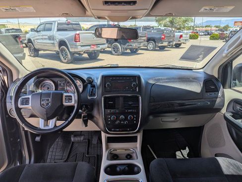 Used 2014 Dodge Grand Caravan SXT w/ Rear Park Assist Package FWD image 20