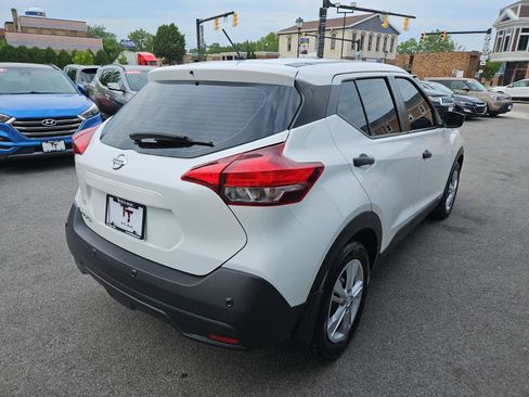 Used 2020 Nissan Kicks S FWD image 7