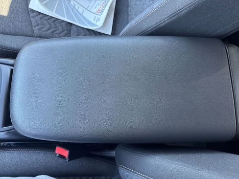 Used 2022 Chevrolet Equinox LT image 24