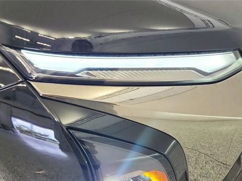 New 2026 Chevrolet Equinox ACTIV w/ Convenience Package III AWD/4WD image 14