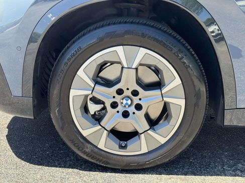 Certified 2025 BMW X1 xDrive28i AWD/4WD image 9