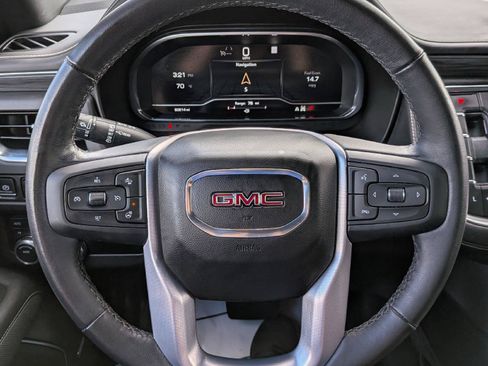 Used 2022 GMC Yukon XL SLT w/ SLT Premium Package AWD/4WD image 17