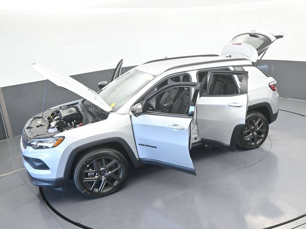New 2026 Jeep Compass Latitude AWD/4WD image 60