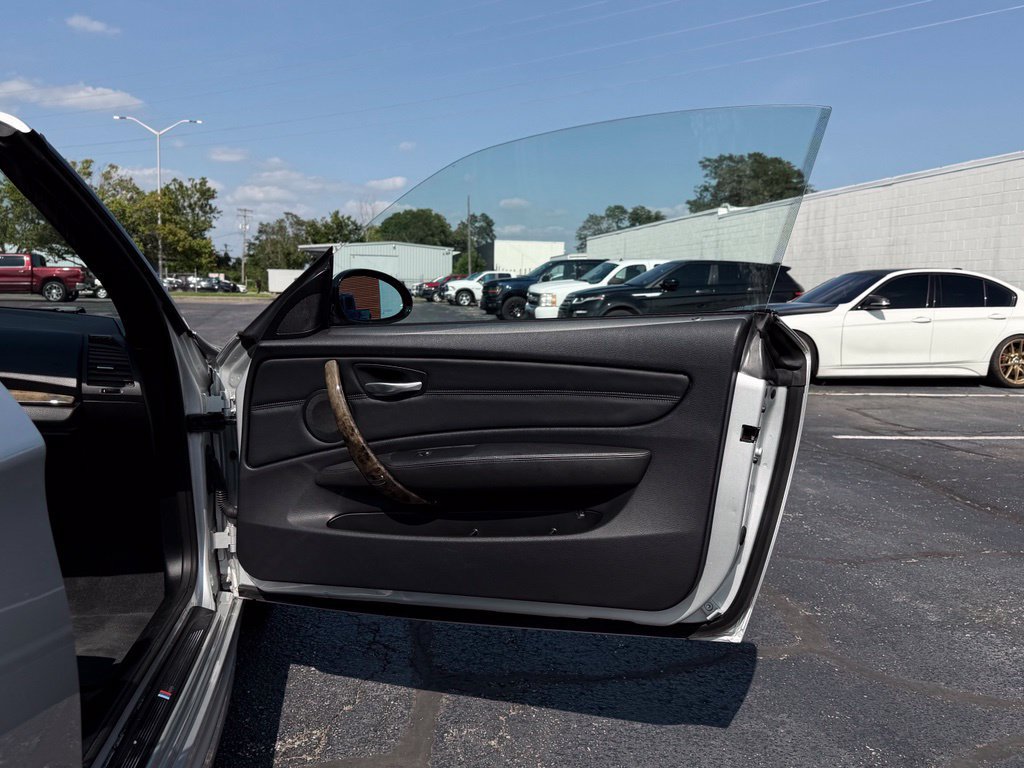 Used 2009 BMW 135i Convertible RWD image 17