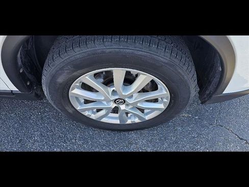 Used 2020 Nissan Rogue SV image 9