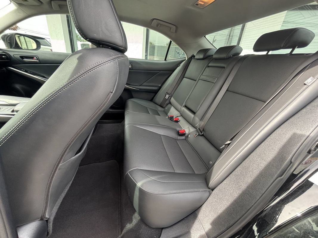 Used 2017 Lexus IS 200t w/ Navigation System Package RWD image 12