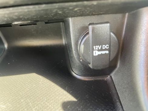 Used 2014 Dodge Charger SE image 19