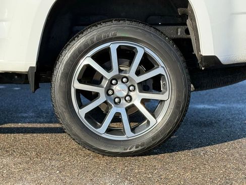 Used 2022 GMC Canyon Denali AWD/4WD image 6