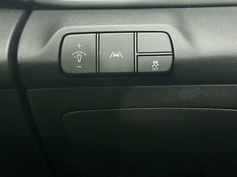 Used 2023 Hyundai Elantra SEL image 16