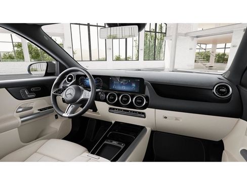 New 2026 Mercedes-Benz GLA 250 4MATIC image 6