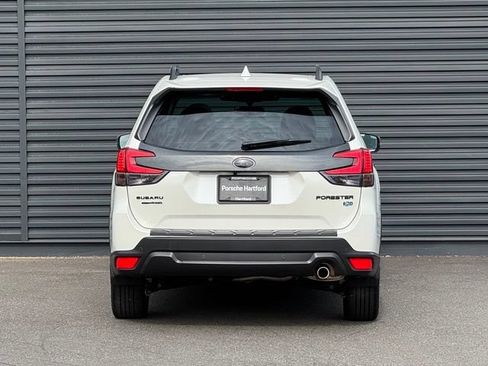 Used 2023 Subaru Forester Limited AWD/4WD image 6