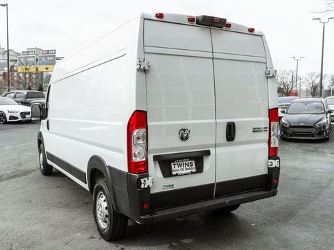 Used 2023 RAM ProMaster 2500 image 32