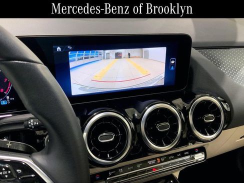 Certified 2025 Mercedes-Benz GLA 250 4MATIC image 26