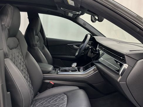 Used 2024 Audi SQ8 Prestige image 17