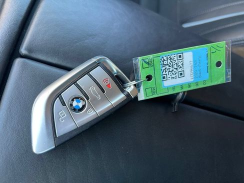 Used 2020 BMW 740i RWD image 29