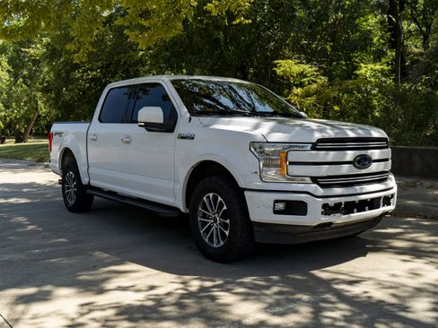 Used 2020 Ford F150 Lariat AWD/4WD image 2