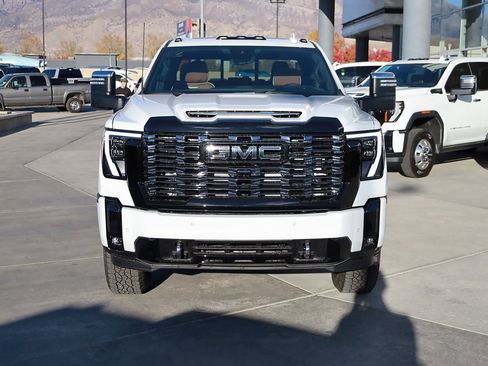 New 2026 GMC Sierra 3500 Denali Ultimate image 9