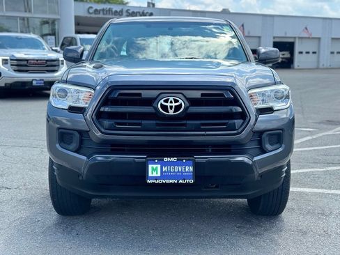Used 2017 Toyota Tacoma SR w/ Tow Package AWD/4WD image 9