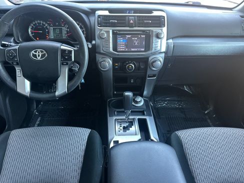 Used 2018 Toyota 4Runner SR5 AWD/4WD image 13