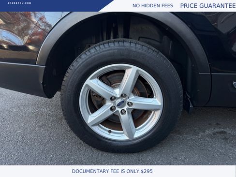 Used 2017 Ford Explorer XLT w/ Equipment Group 202A image 22