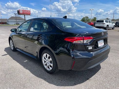 New 2026 Toyota Corolla LE FWD image 5