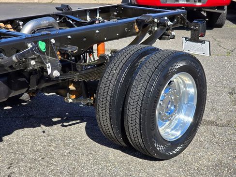 New 2026 Ford F550 4x4 SuperCab Super Duty w/ XLT Value Package image 26