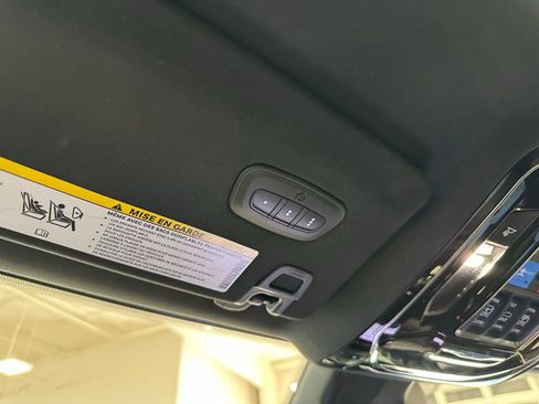 Used 2021 Jeep Grand Cherokee L Overland w/ Luxury Tech Group IV image 36