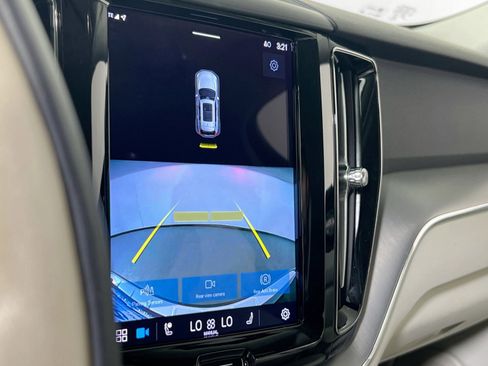 Used 2023 Volvo XC60 B5 Core w/ Climate Package image 14