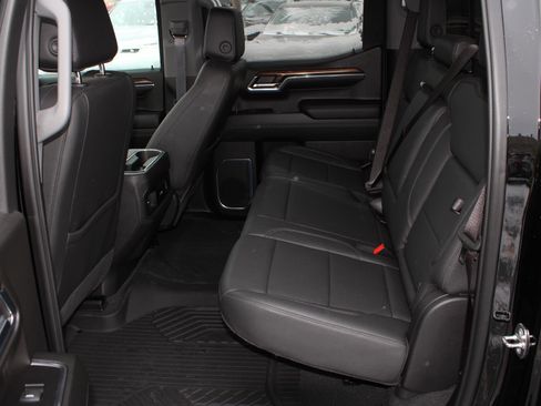 Used 2024 Chevrolet Silverado 1500 LT Trail Boss w/ LT Trail Boss Premium Package image 14