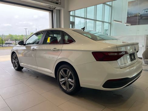 Used 2023 Volkswagen Jetta SE image 23