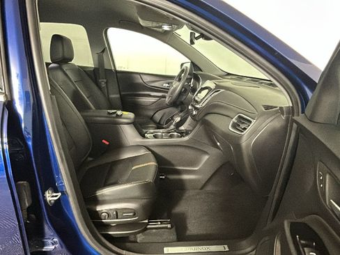 Used 2022 Chevrolet Equinox Premier AWD/4WD image 35