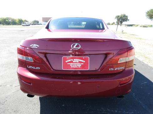 Used 2010 Lexus IS 250C image 10