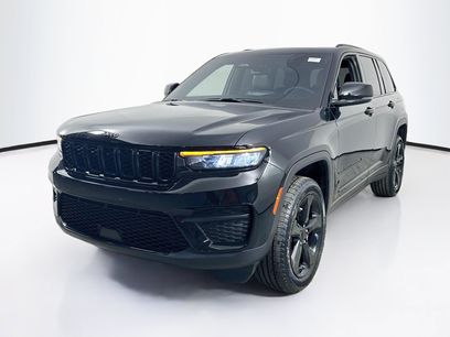 Used 2023 Jeep Grand Cherokee Altitude