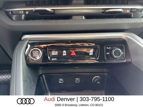 Used 2025 Audi Q5 Premium w/ 19" Wheel Package AWD/4WD image 8
