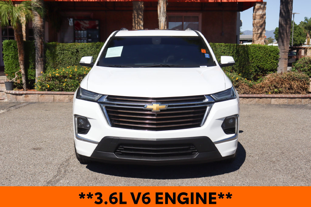 Used 2023 Chevrolet Traverse High Country FWD image 3