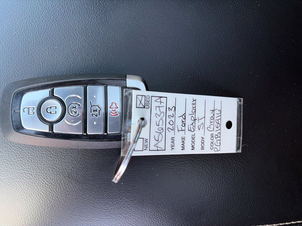 Used 2023 Ford Explorer ST w/ Equipment Group 401A AWD/4WD image 23