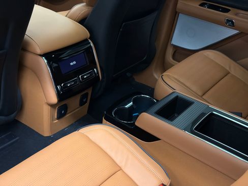 New 2026 Lincoln Aviator Black Label w/ Black Label Special Edition image 22