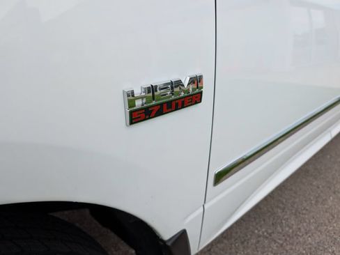 Used 2018 RAM 1500 Big Horn AWD/4WD image 26