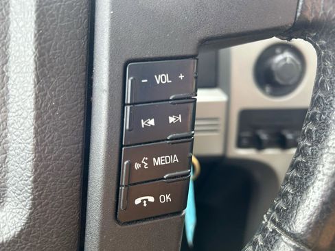 Used 2011 Ford F150 FX4 w/ FX Luxury Pkg image 19