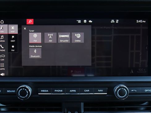 Used 2020 Porsche Macan image 30